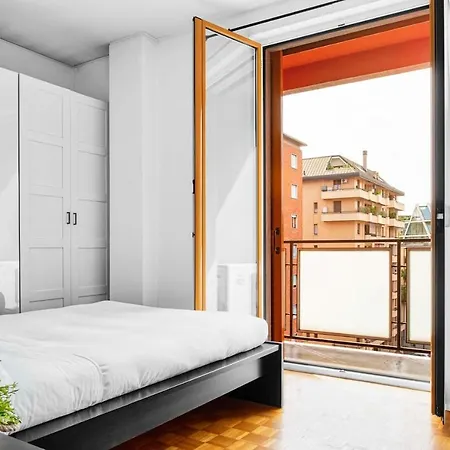 Apartament Unique 2 Bedrooms In Corso Como
