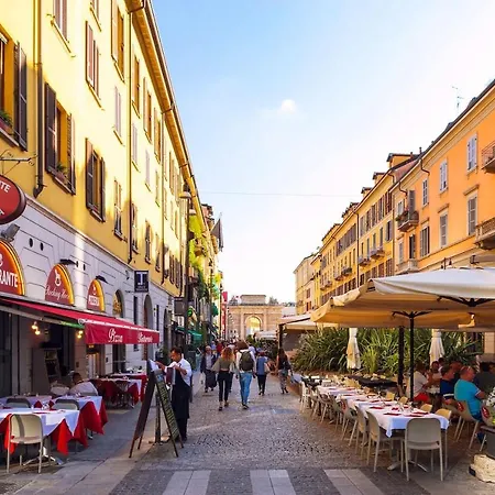 Unique 2 Bedrooms In Corso Como * Mediolan