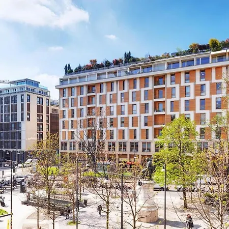 Apartament Unique 2 Bedrooms In Corso Como Mediolan